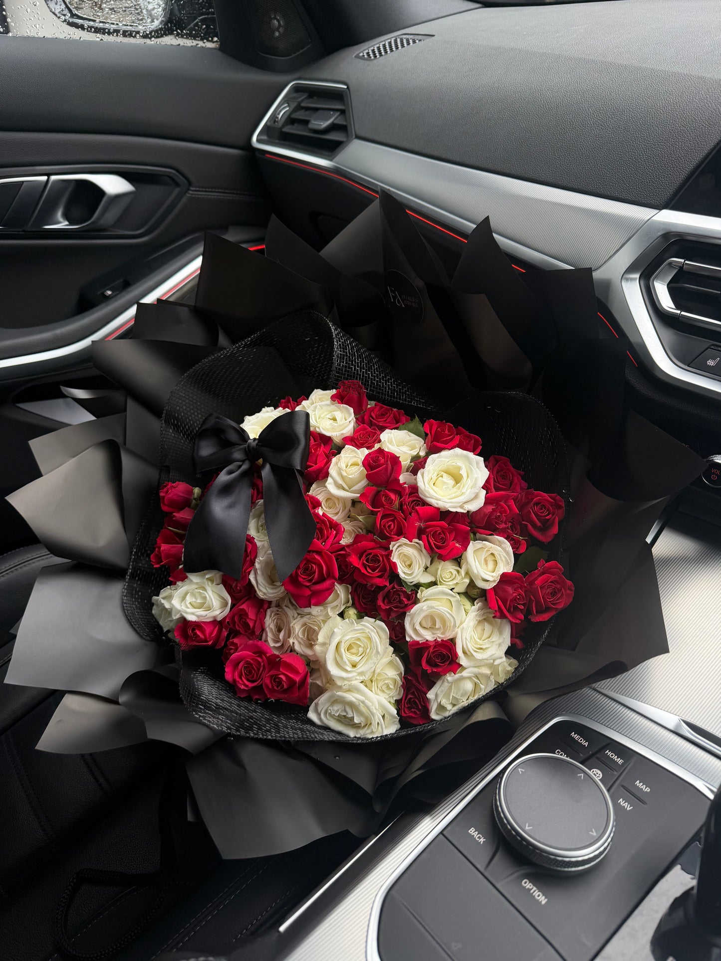 Red & White spray roses