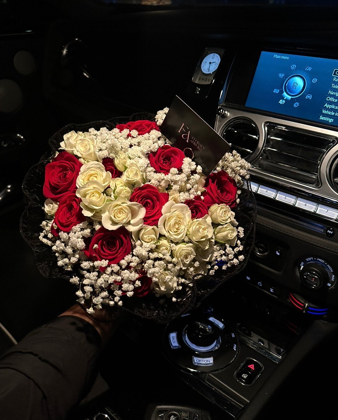 standard size red & white roses