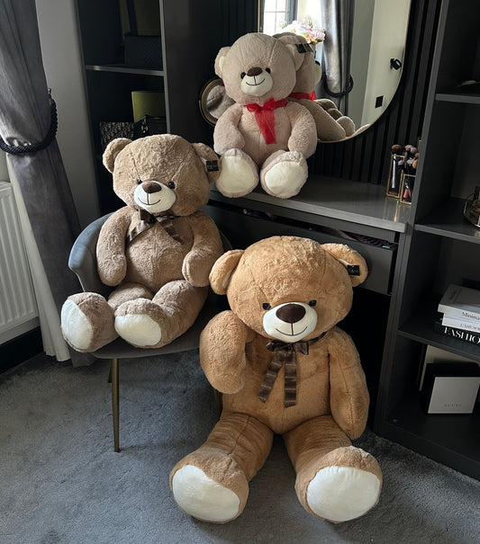 Personalised teddy bears (email after purchase to customise)