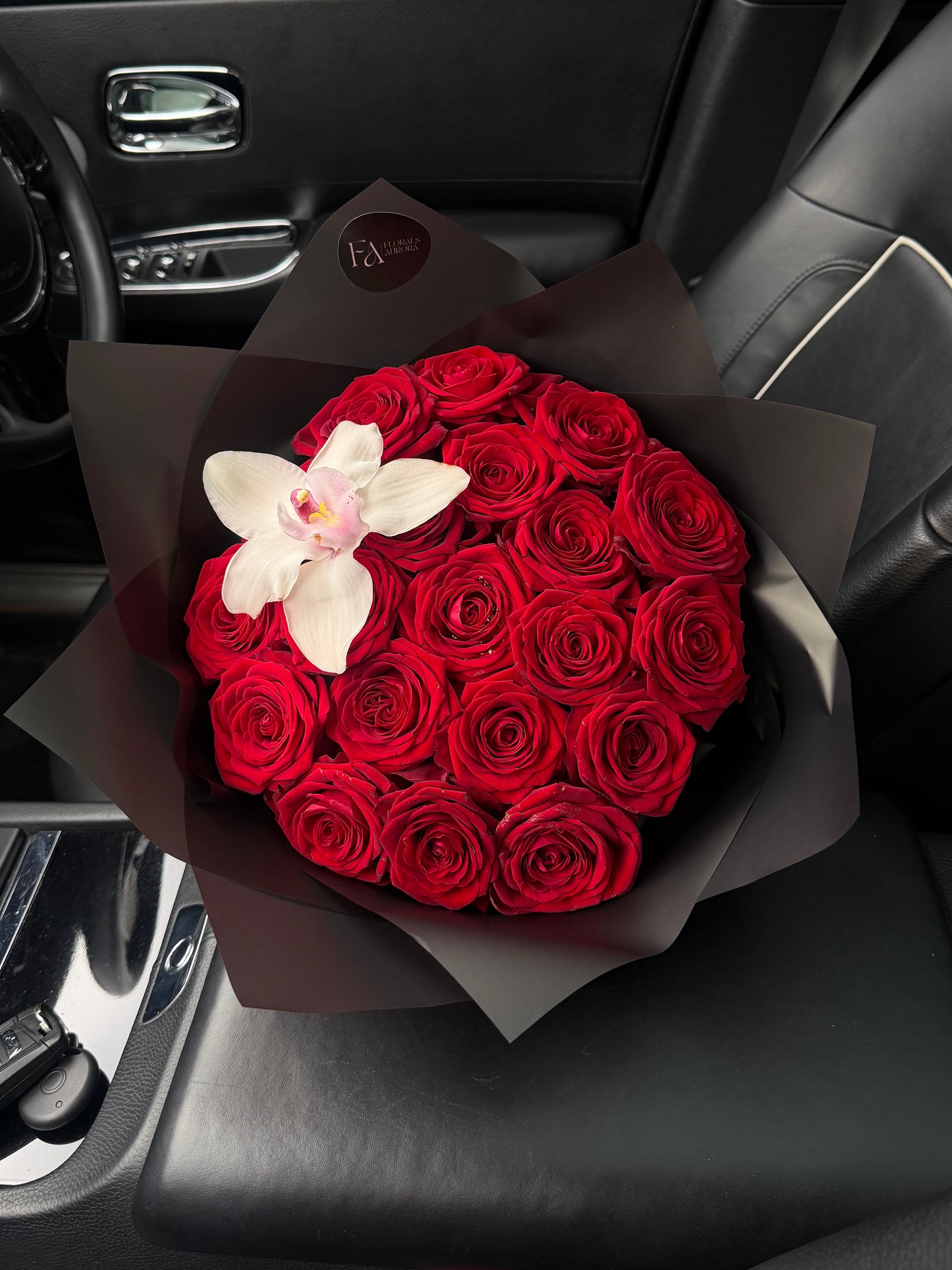 20 Red roses with orchid – Florals Aurora